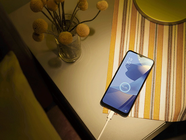 Le OPPO A16s est doté d'un grand écran et bénéficie d'un design soigné