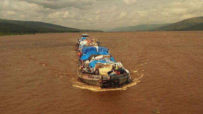 Fleuve Congo, au bord du naufrage