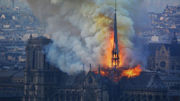 Pompiers de Paris : sauver Notre-Dame