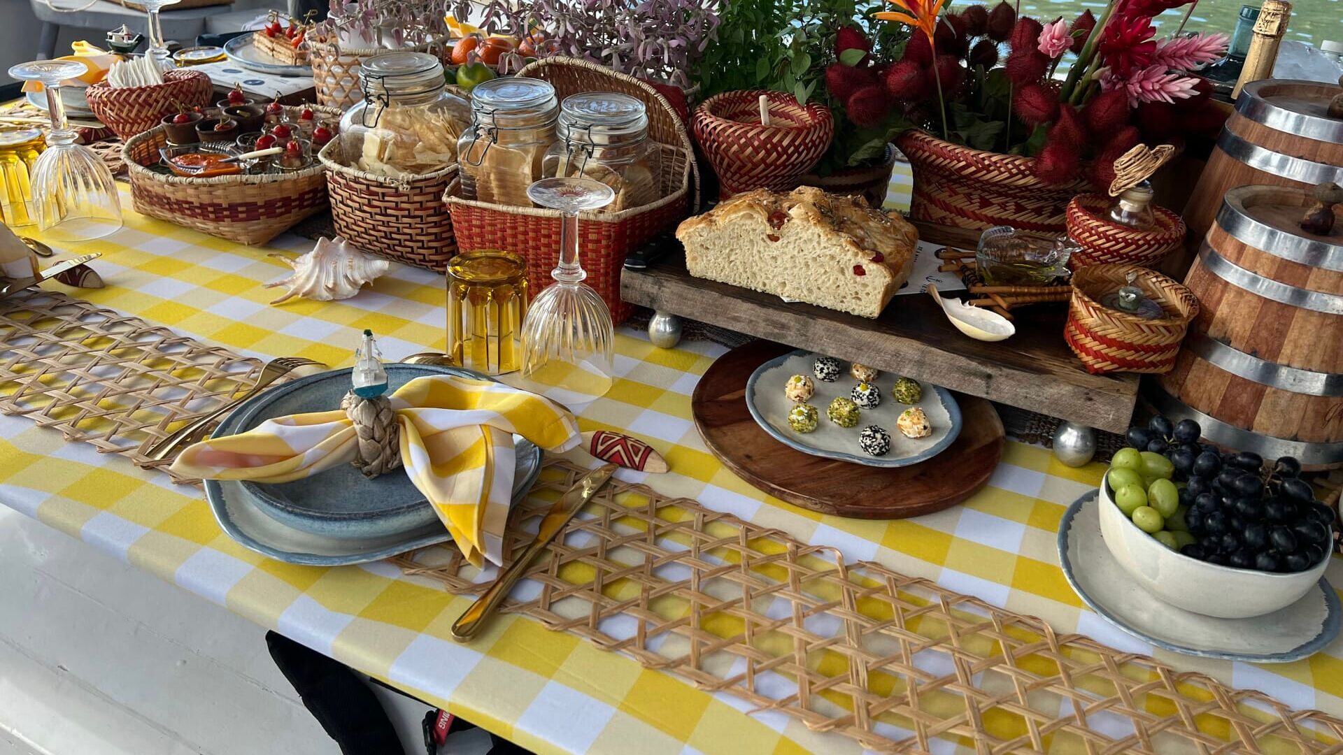 Festin flottant au Brésil