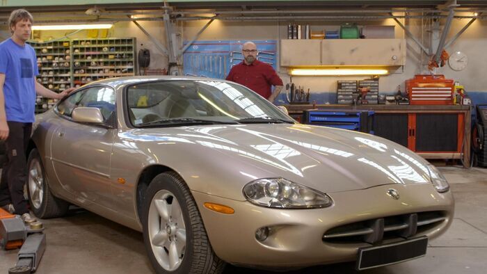 Jaguar XK 8