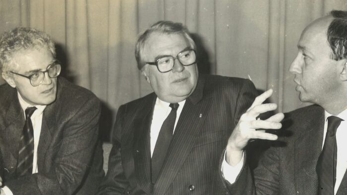 Pierre Mauroy : une vie pour le parti