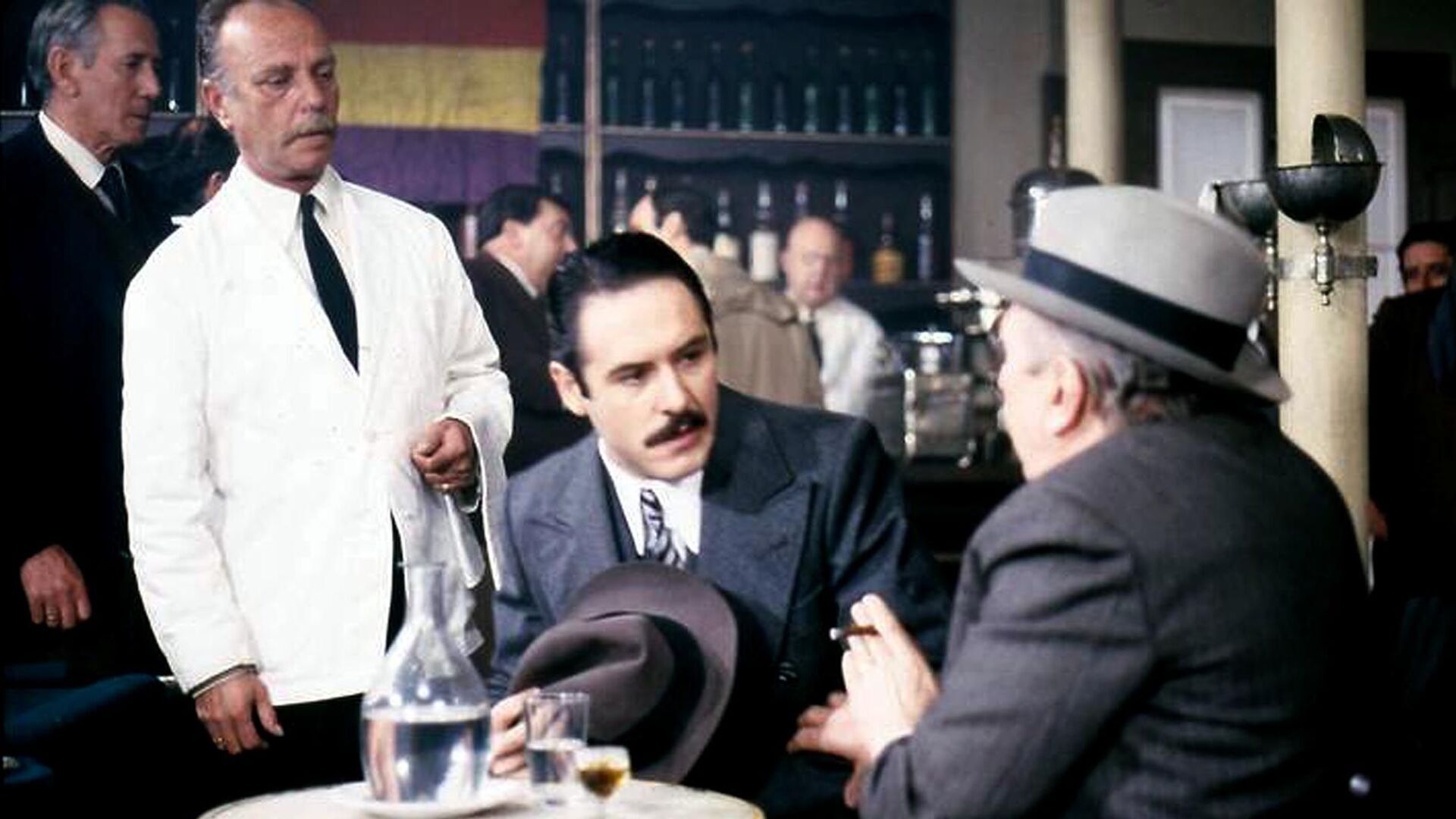 Los gozos y las sombras