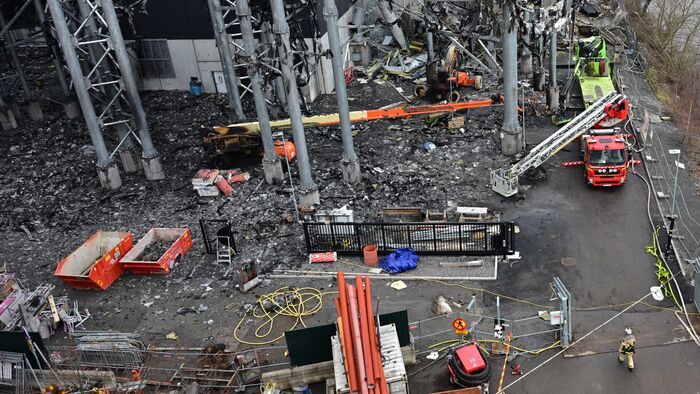 Super-Sized Collapse