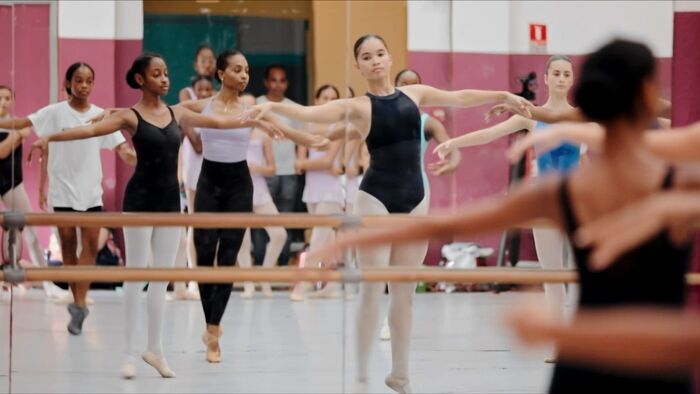 L'Opéra de Paris, un pas de deux en Guyane