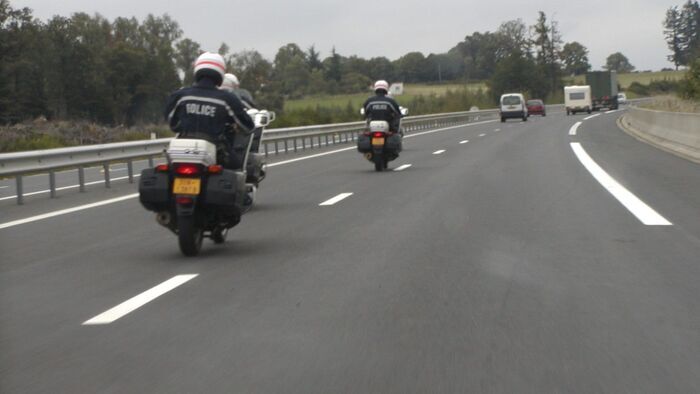 100 jours avec les gendarmes de l'autoroute provençale