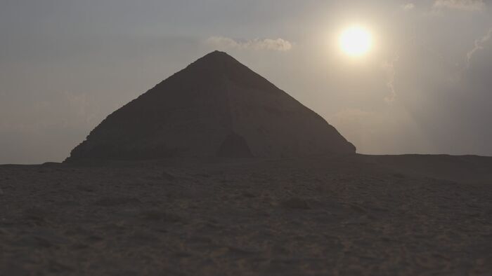 Dahchour l'énigme de la pyramide maudite