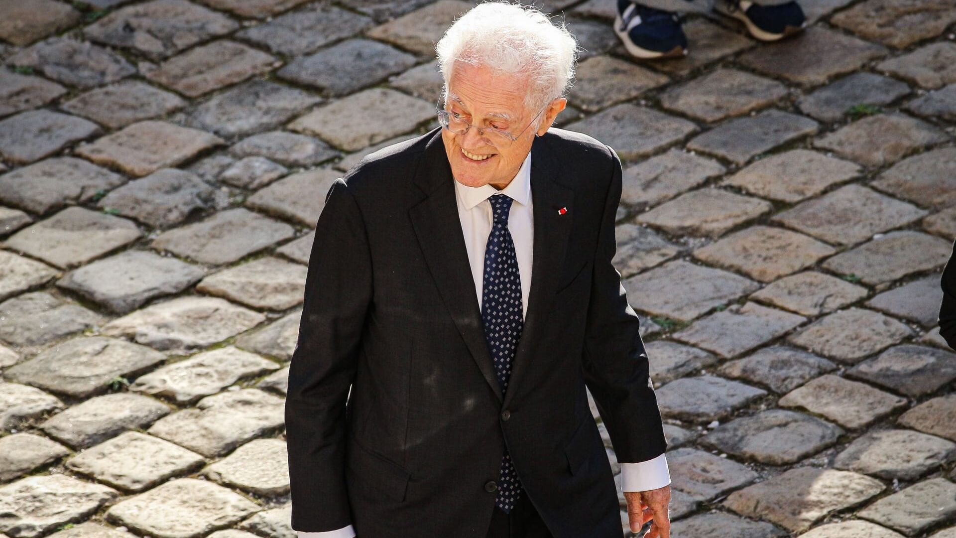 Engagements, 1937-1988