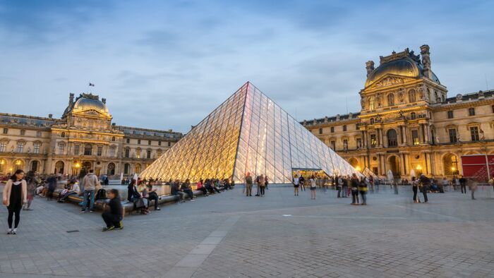 Le Louvre de l'intérieur