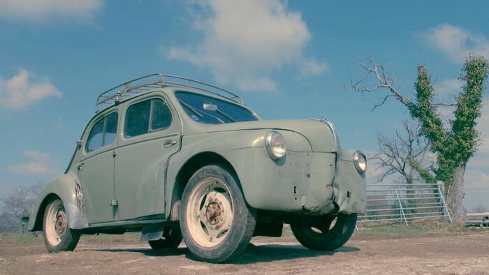 Renault 4CV