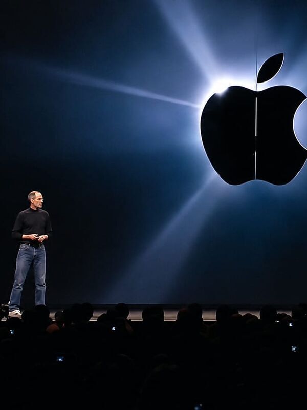 The Apple Story - Selling the Revolution