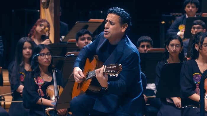 Juan Diego Flórez, Sinfonía por el Perú : Airs d'opéra et zarzuela