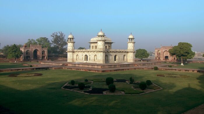 Itimad ud Daula