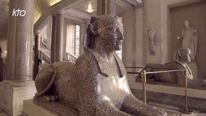 La fascination pour l'art antique - Les Égyptiens et les Étrusques