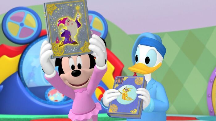 Mickey et les monstres en fête