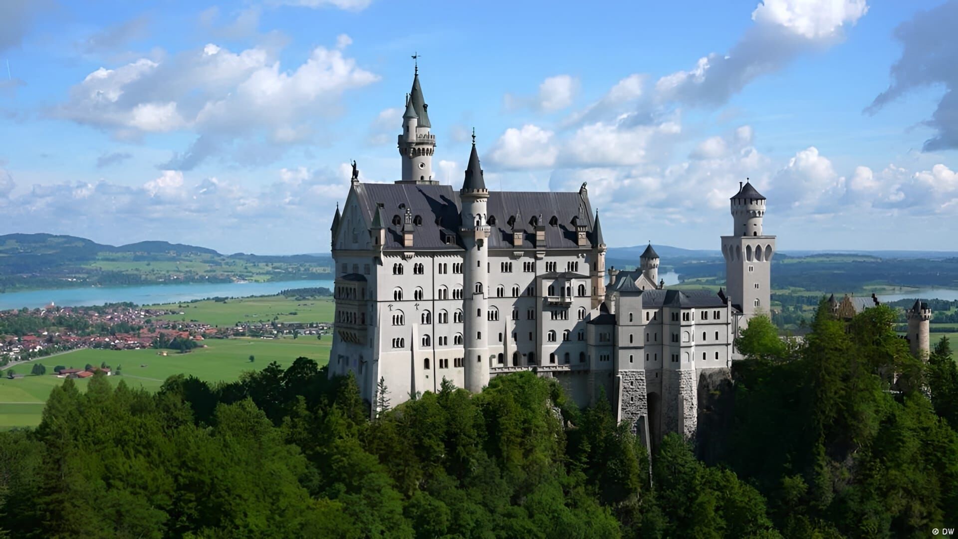 Neuschwanstein - Ludwig's Dream, Ludwig's Tragedy - Part 1