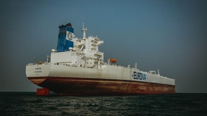 Le supertanker Europe