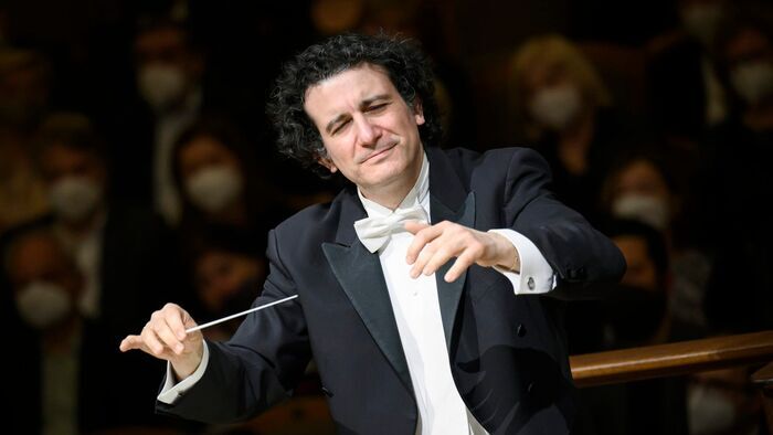 Czech Philharmonic, Alain Altinoglu, Beatrice Rana : Berlioz, Mendelssohn, Ravel