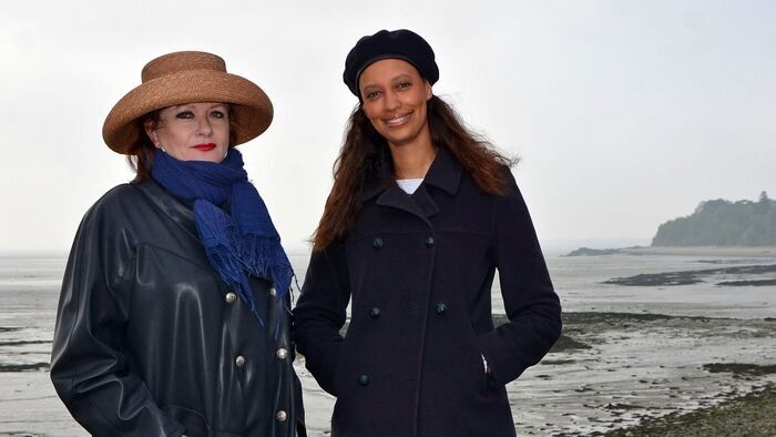 La route de la Côte d'Emeraude avec Catherine Jacob
