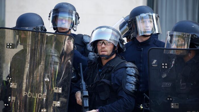 Policiers et champions : ces athlètes qui font régner l'ordre