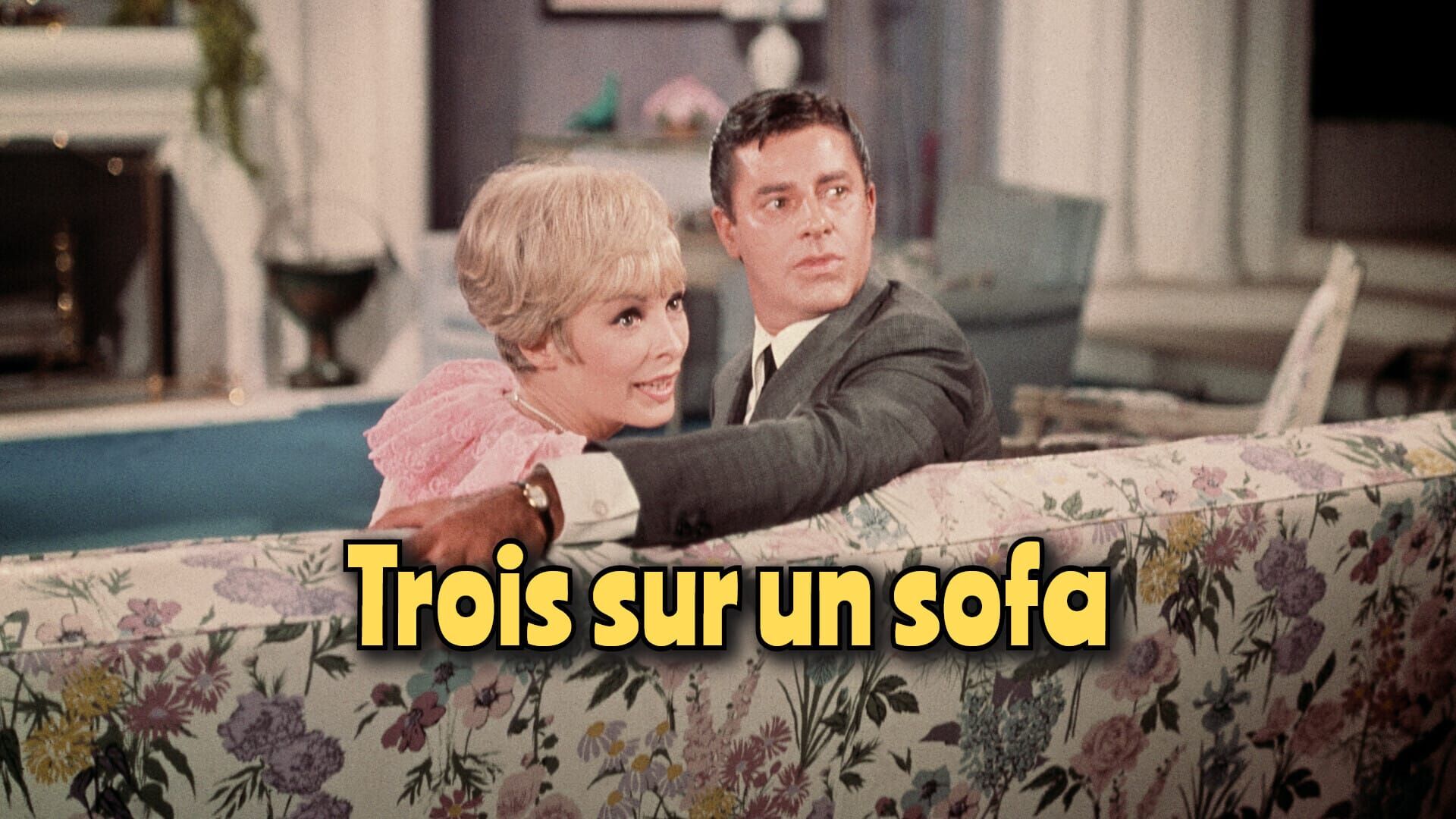 Trois sur un sofa