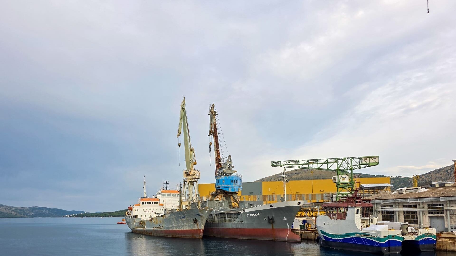Des marins croates prisonniers de leur navire