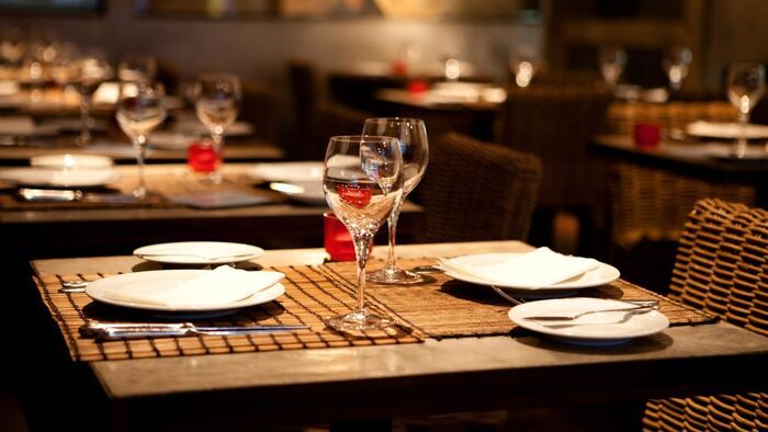Restaurant et voyante