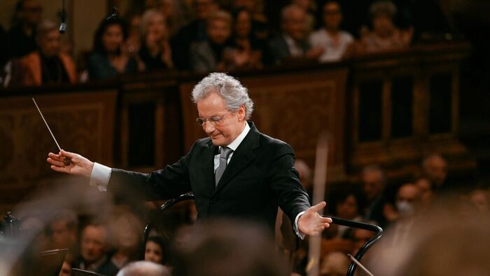 Wiener Philharmoniker, Franz Welser-Möst : Hindemith, Strauss, Schoenberg, Ravel