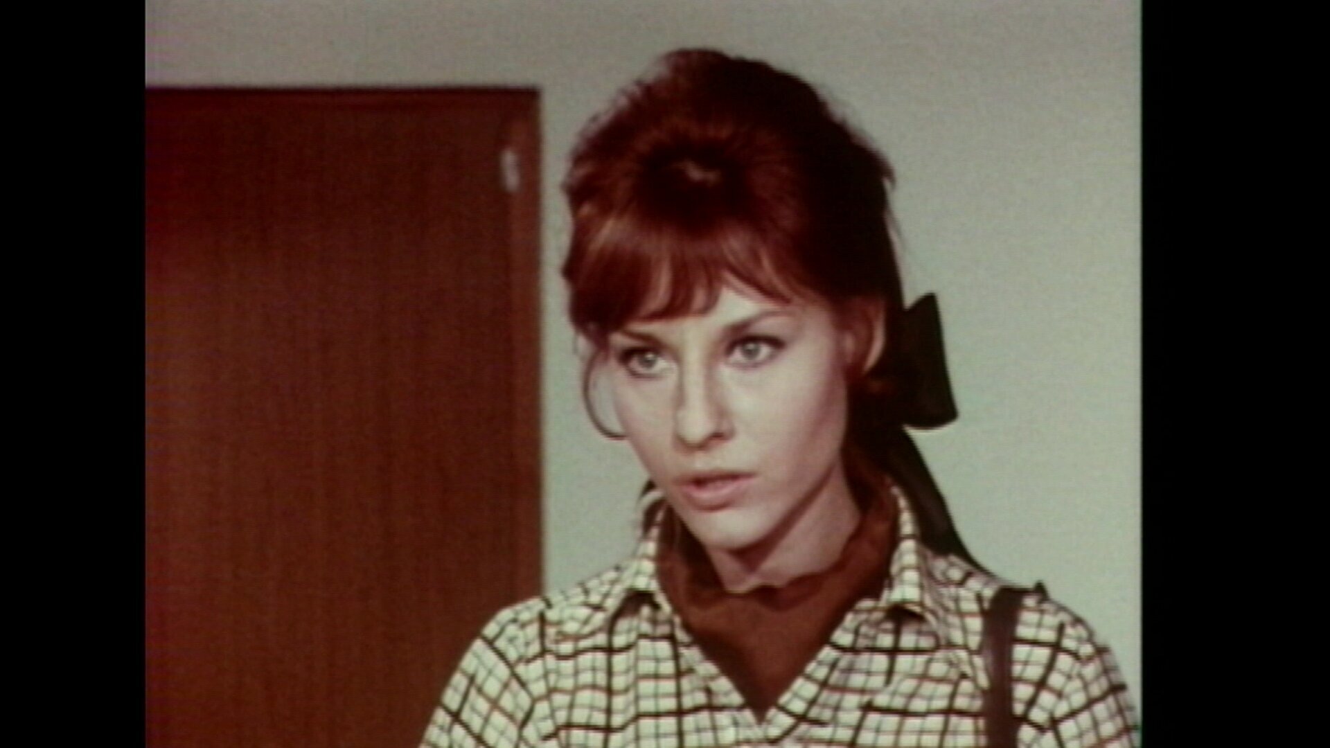 Yvette trouve du travail