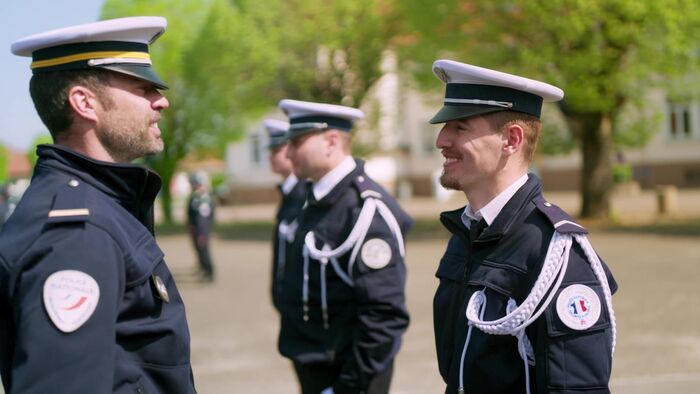 Devenir une vraie policière