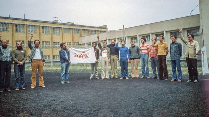 Solidarność, la chute du mur commence en Pologne