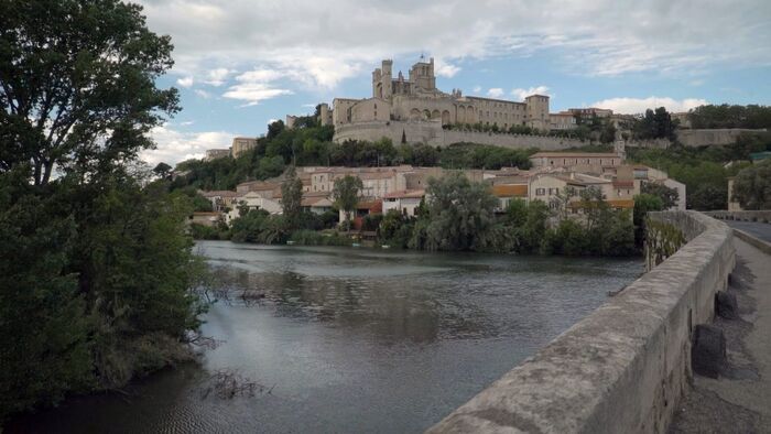 Les Cathares et le Saint Graal
