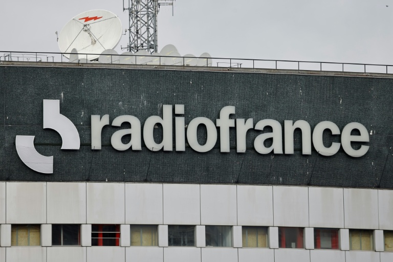 Les radios s'unissent pour pouvoir continuer à être écoutées dans les voitures
