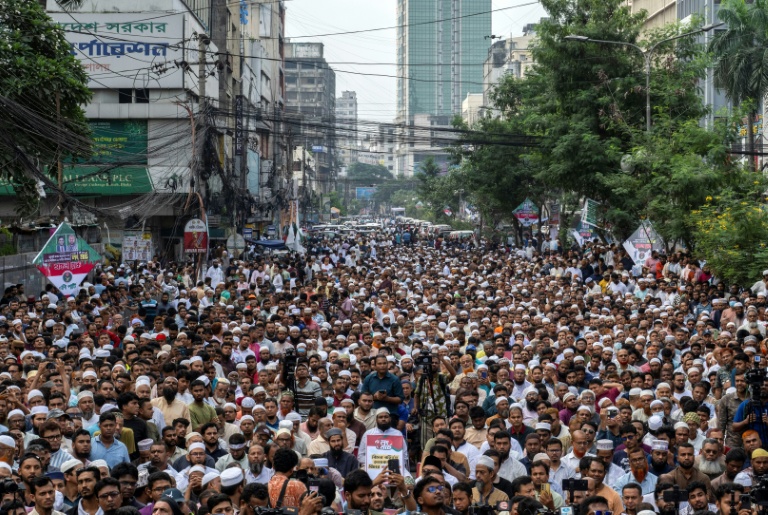 Au Bangladesh, l'opposition manifeste contre les pénuries de gaz et d'électricité