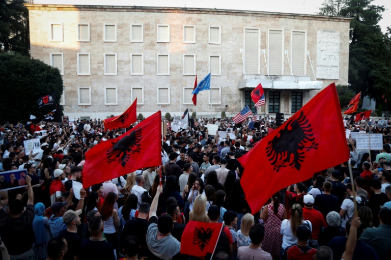 Le projet lié à Trump, étincelle qui a fait descendre les Albanais dans la rue