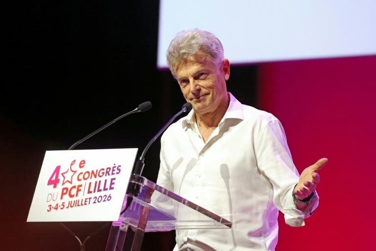 Fabien Roussel, reconduit à la tête du PCF et "à 85%" candidat à la présidentielle