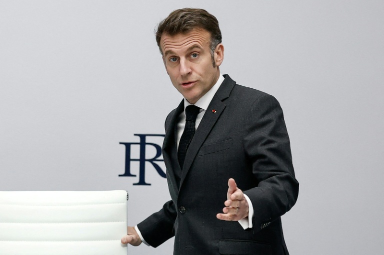 Macron va dévoiler le nom du futur porte-avions français