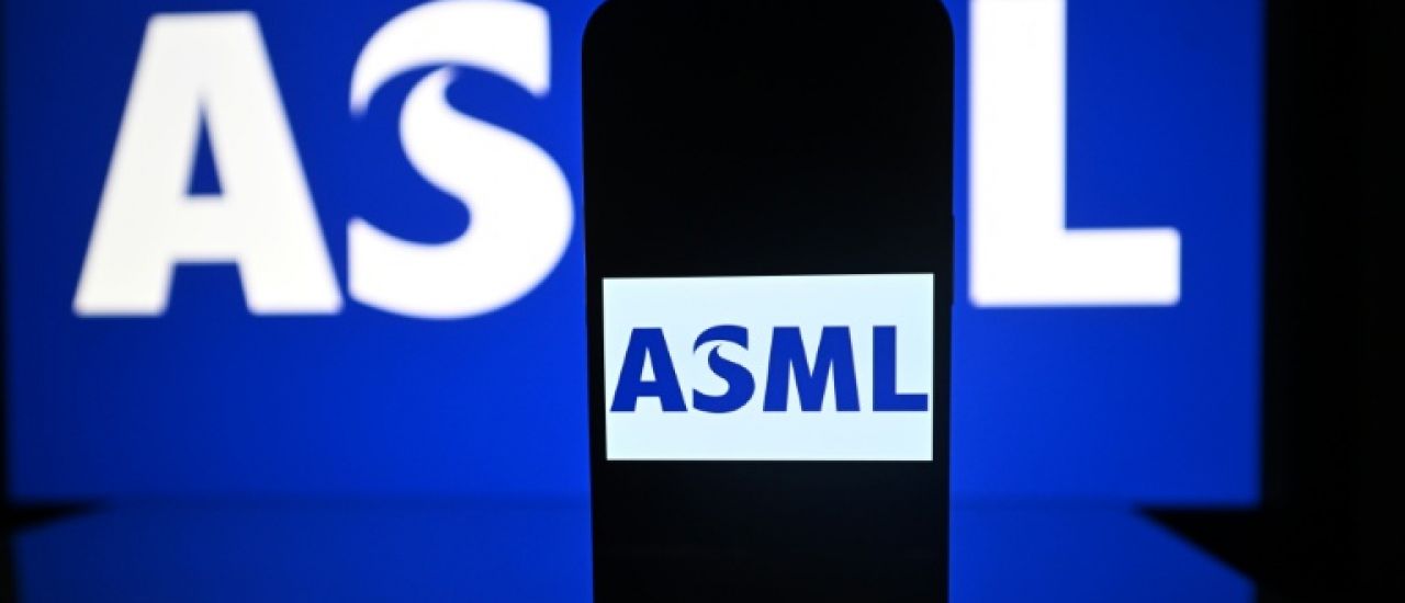 ASML: bénéfice net stable, prévoit une baisse des ventes en Chine