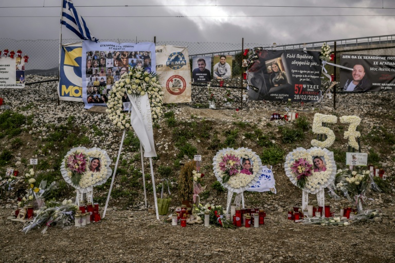 Grèce: le procès de la collision ferroviaire de Tempé a repris sous les protestations des familles