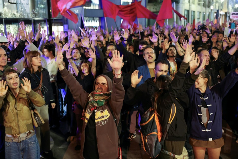 Espagne: les syndicats appellent à la grève générale le 11 novembre, pour le logement et les salaires
