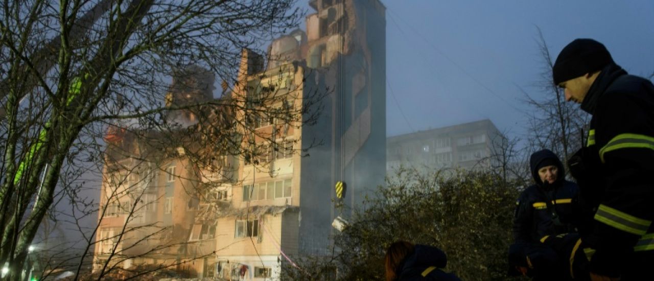 Ukraine: Zelensky repousse le plan américain, Poutine menace de poursuivre les conquêtes