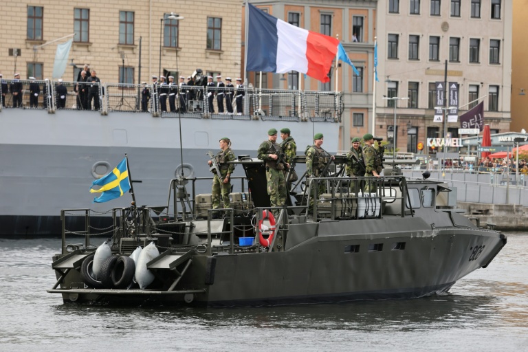 Macron scelle un accord de défense avec la Suède renforçant le "pilier européen" de l'Otan