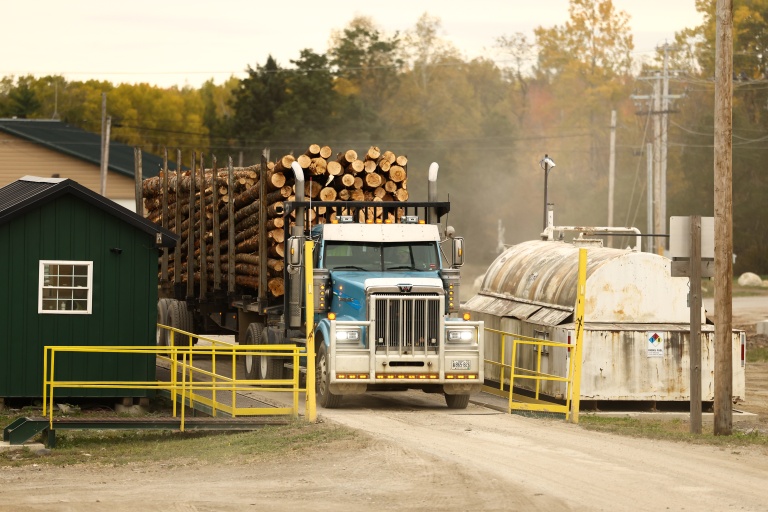 Dans le Maine, les relations avec le Canada malmenées par la guerre commerciale de Trump