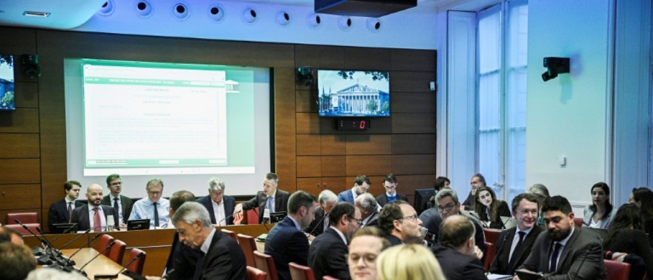 Les députés entament à bonne allure l'examen du budget, face à des délais contraints Les députés entament à bonne allure l'examen du budget, face à des délais contraints