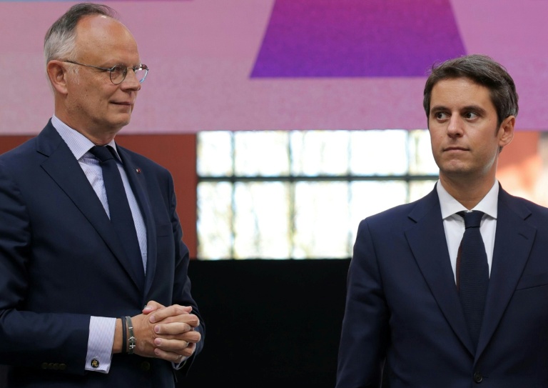 Présidentielle : Attal et Philippe tentent de séduire les enseignants