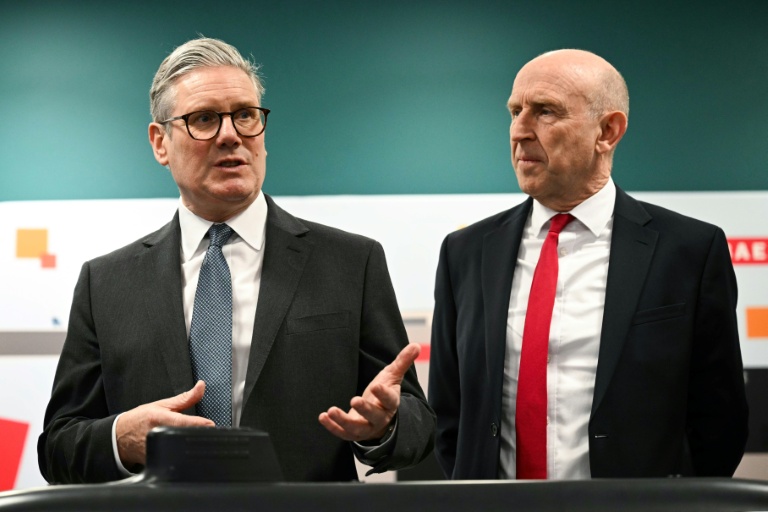 Royaume-Uni: démissions en cascade au ministère de la Défense, Starmer sous pression