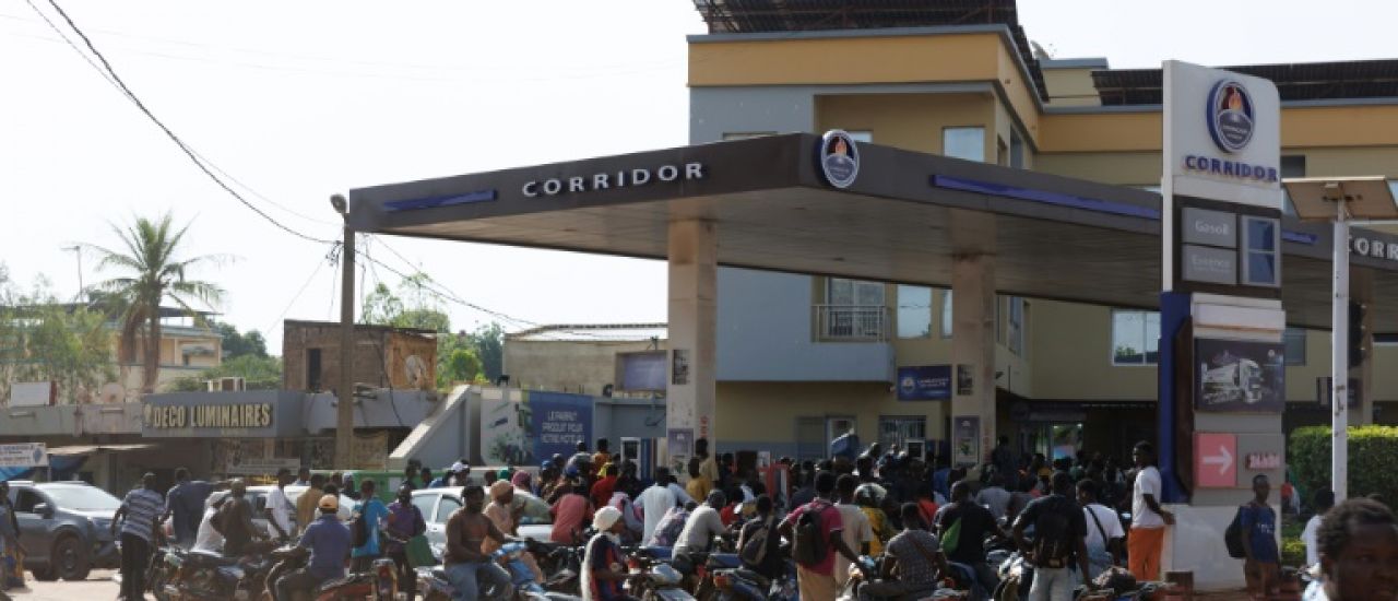 Pénurie de carburant au Mali après un mois de blocus jihadiste