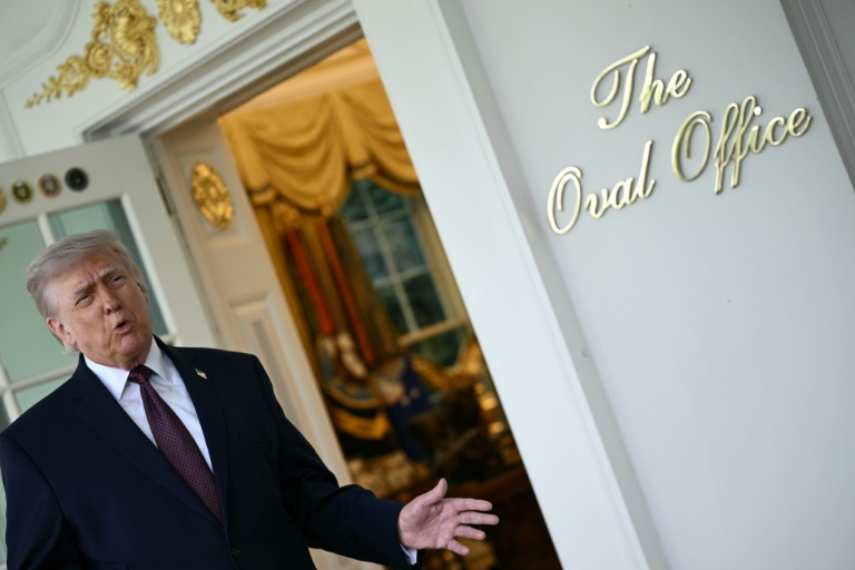 Le commerce maritime iranien sous blocus américain, Téhéran menace de verrouiller la mer Rouge