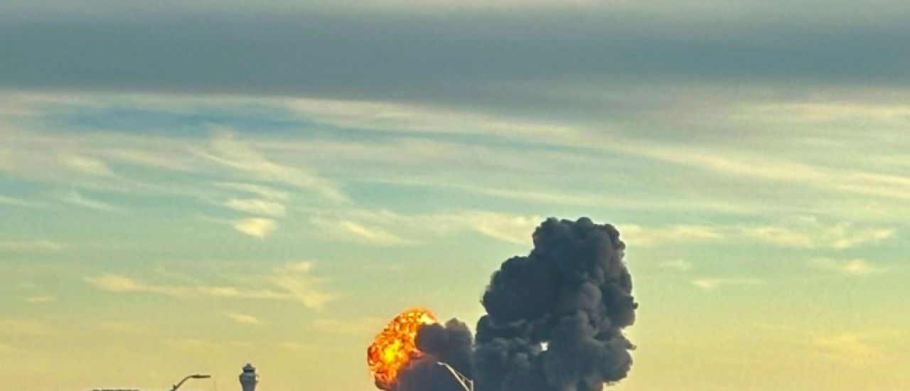 Crash d'un avion-cargo aux Etats-Unis: 12 morts, un moteur s'est détaché au décollage