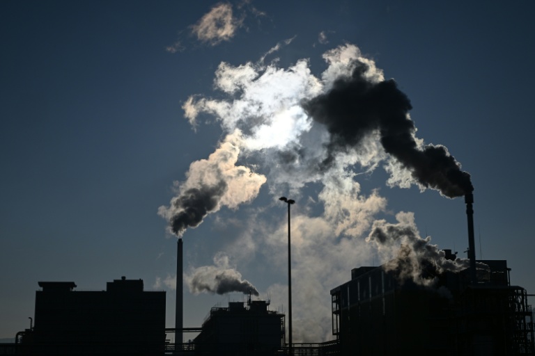 Gaz à effet de serre: comment sont déclarées (et vérifiées) les émissions des industriels européens